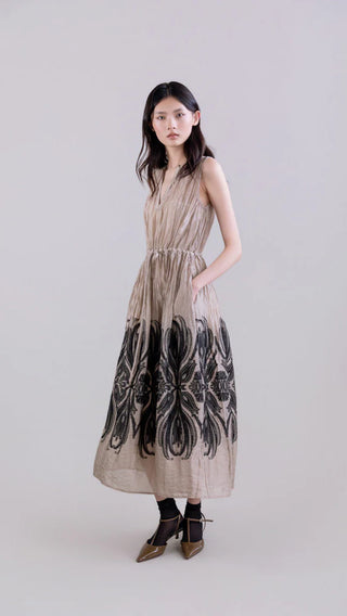 Sleeveless Dress with Baroque Damask Print