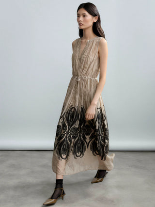 Sleeveless Dress with Baroque Damask Print